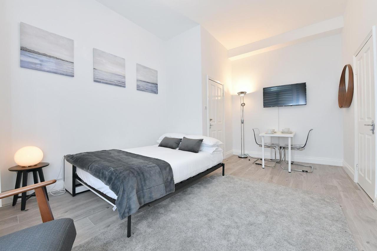 London Studios Very Close To Central Line Underground Shepherds Bush And Westfield Newly Refurbished 外观 照片