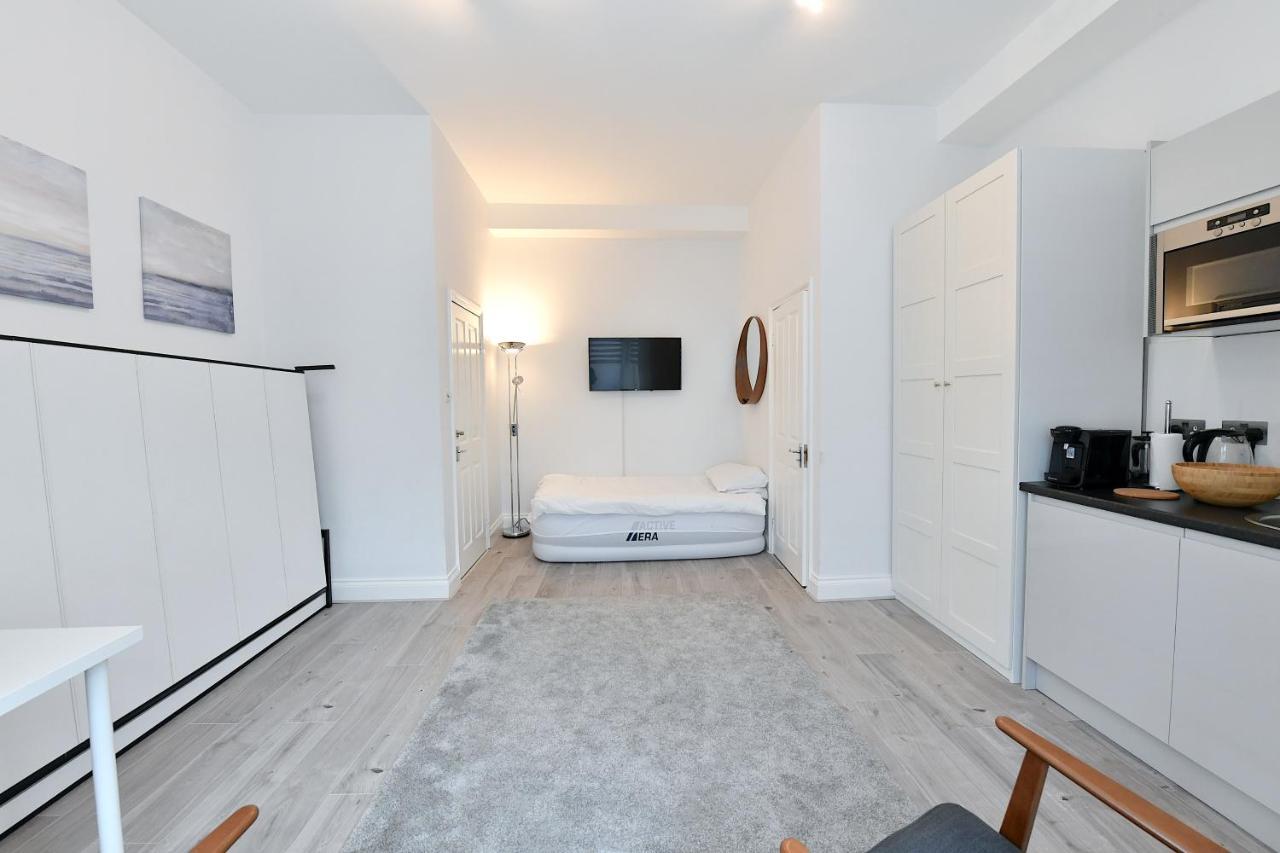 London Studios Very Close To Central Line Underground Shepherds Bush And Westfield Newly Refurbished 外观 照片