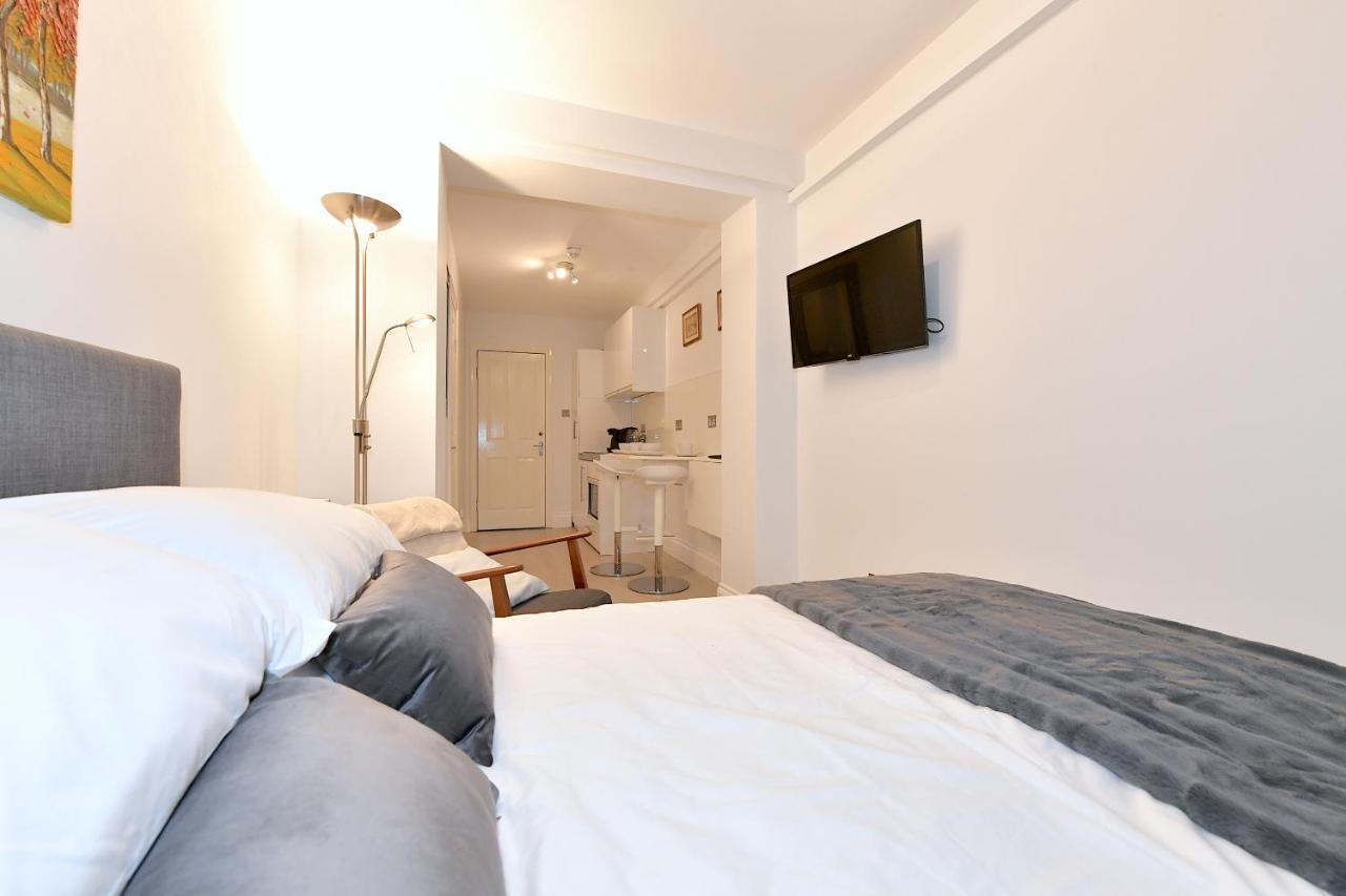 London Studios Very Close To Central Line Underground Shepherds Bush And Westfield Newly Refurbished 外观 照片