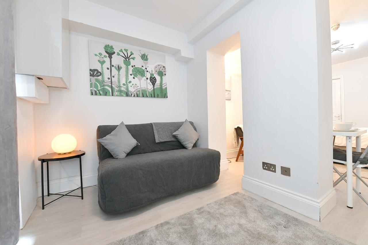 London Studios Very Close To Central Line Underground Shepherds Bush And Westfield Newly Refurbished 外观 照片