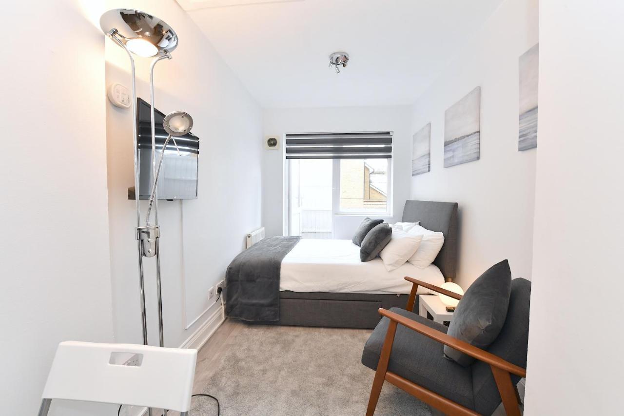 London Studios Very Close To Central Line Underground Shepherds Bush And Westfield Newly Refurbished 外观 照片