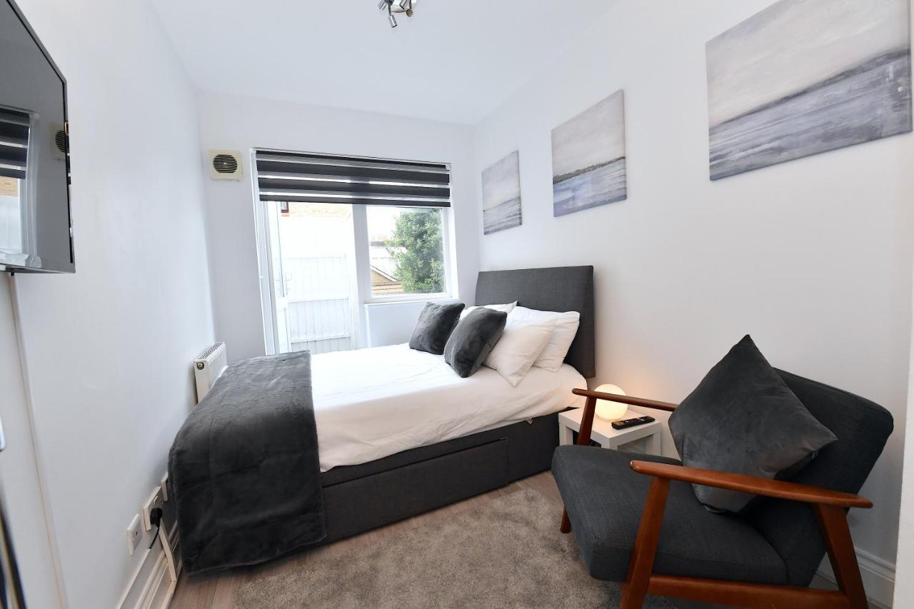 London Studios Very Close To Central Line Underground Shepherds Bush And Westfield Newly Refurbished 外观 照片