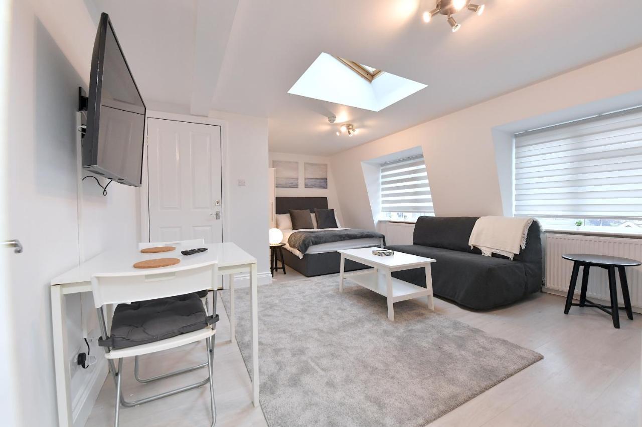 London Studios Very Close To Central Line Underground Shepherds Bush And Westfield Newly Refurbished 外观 照片