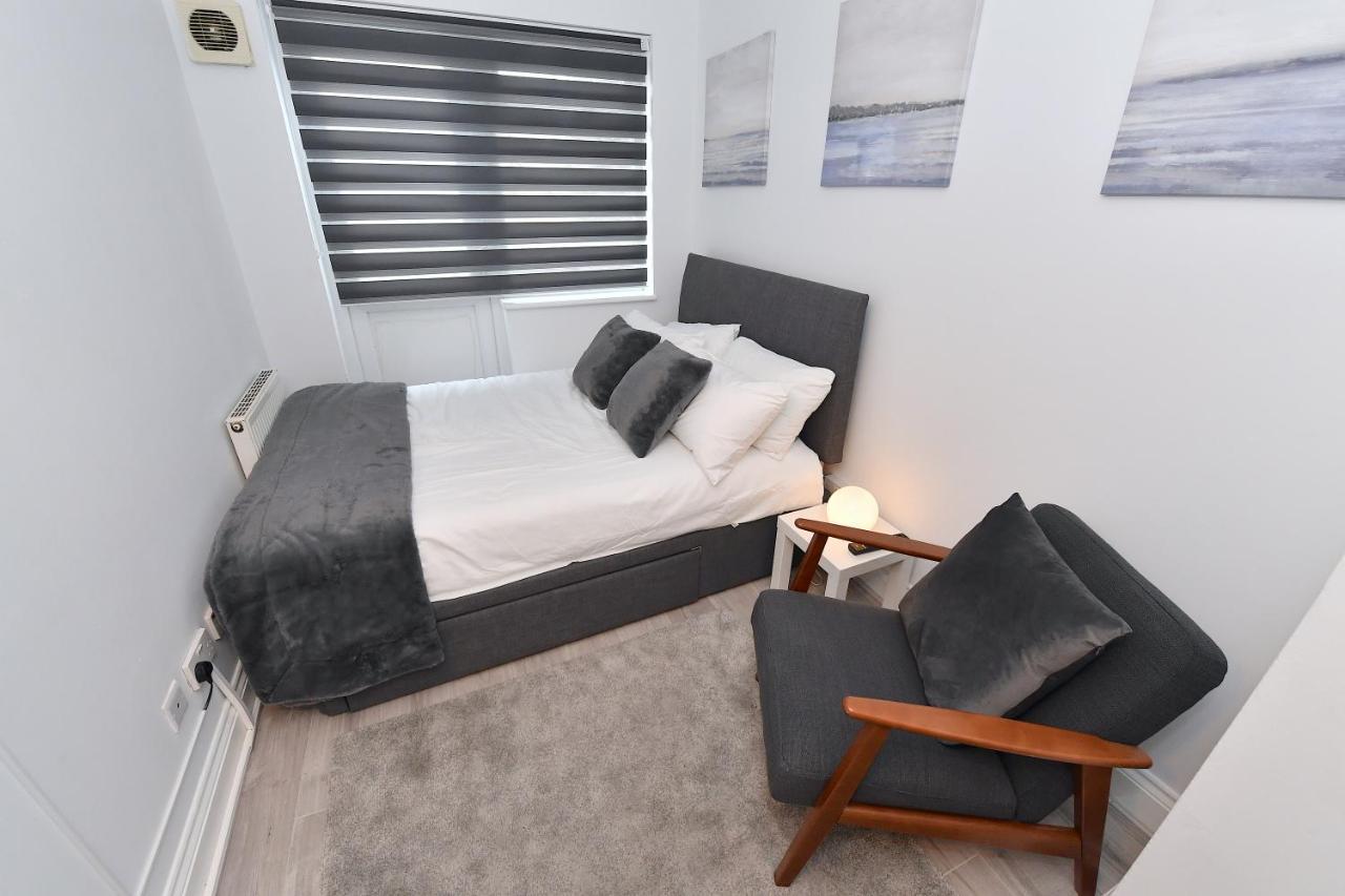 London Studios Very Close To Central Line Underground Shepherds Bush And Westfield Newly Refurbished 外观 照片