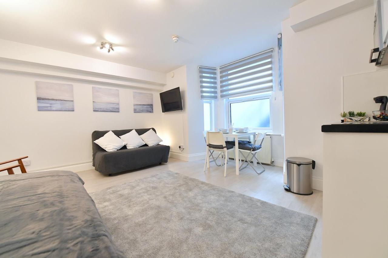 London Studios Very Close To Central Line Underground Shepherds Bush And Westfield Newly Refurbished 外观 照片