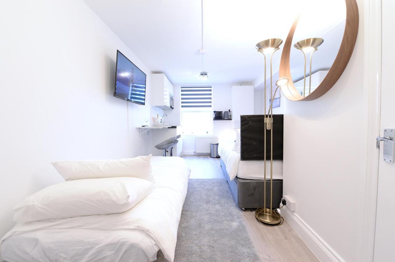 London Studios Very Close To Central Line Underground Shepherds Bush And Westfield Newly Refurbished 外观 照片