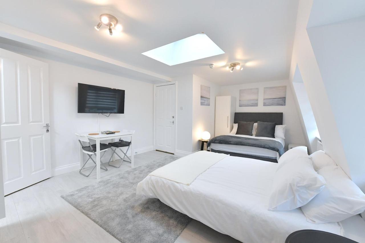 London Studios Very Close To Central Line Underground Shepherds Bush And Westfield Newly Refurbished 外观 照片