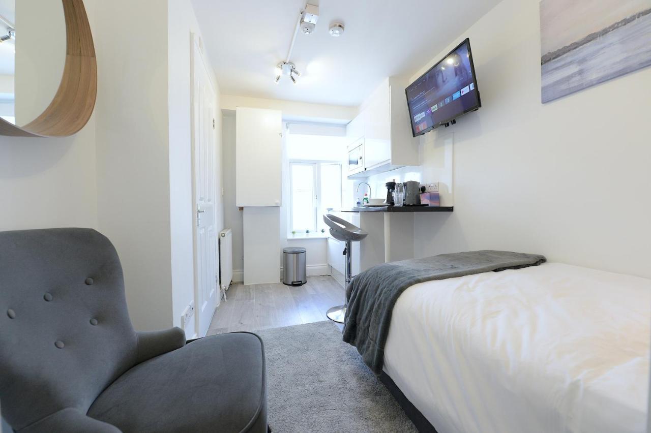 London Studios Very Close To Central Line Underground Shepherds Bush And Westfield Newly Refurbished 外观 照片