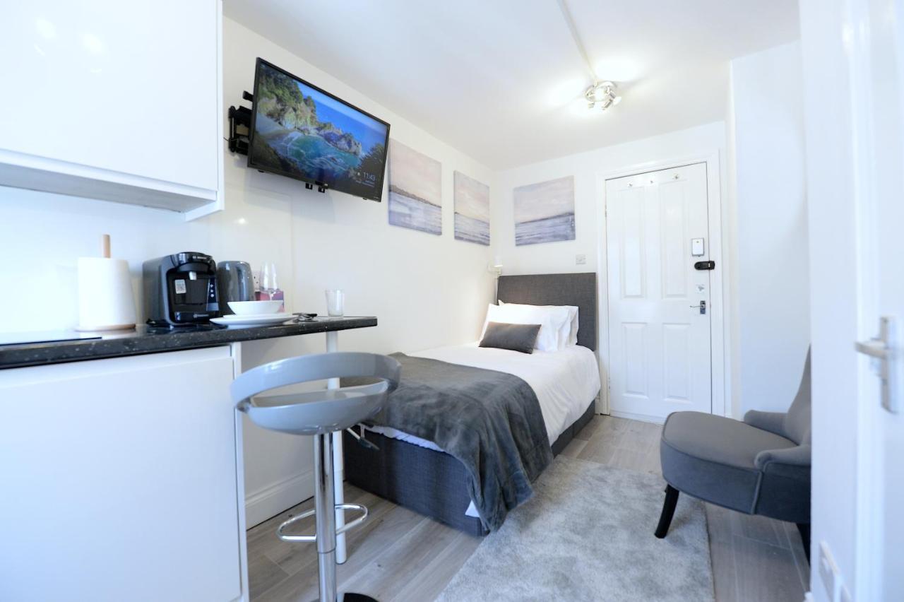 London Studios Very Close To Central Line Underground Shepherds Bush And Westfield Newly Refurbished 外观 照片